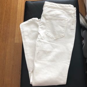 White skinny jeans